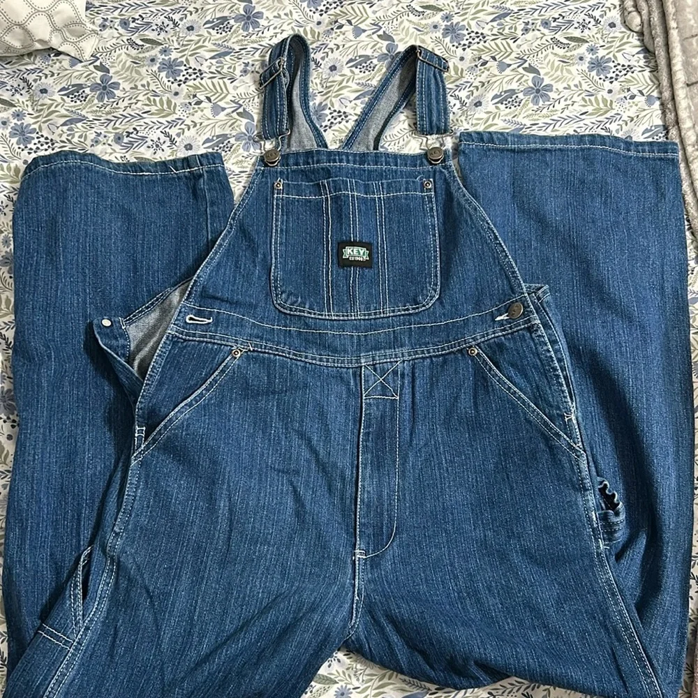 Key | overalls - Picture 1 of 2